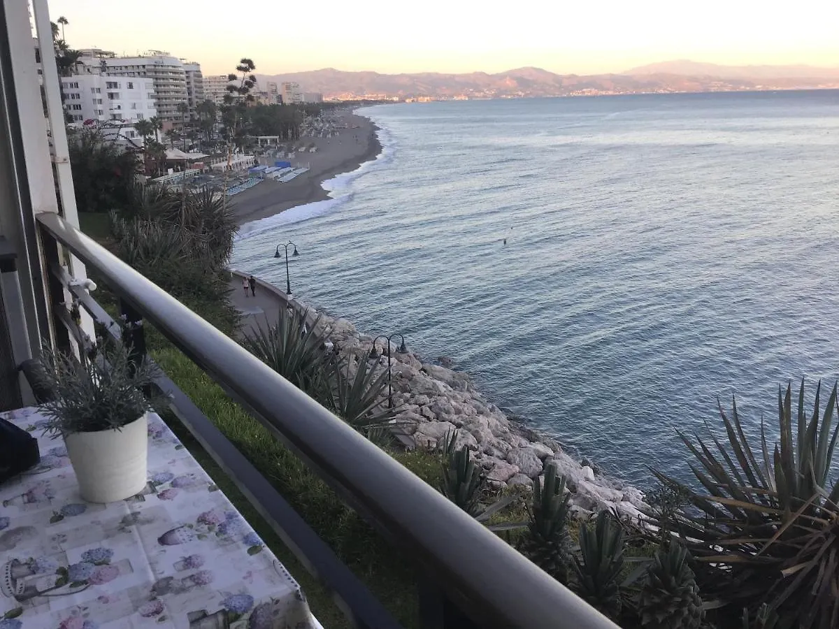 Apartamento Playa La Carihuela contacts